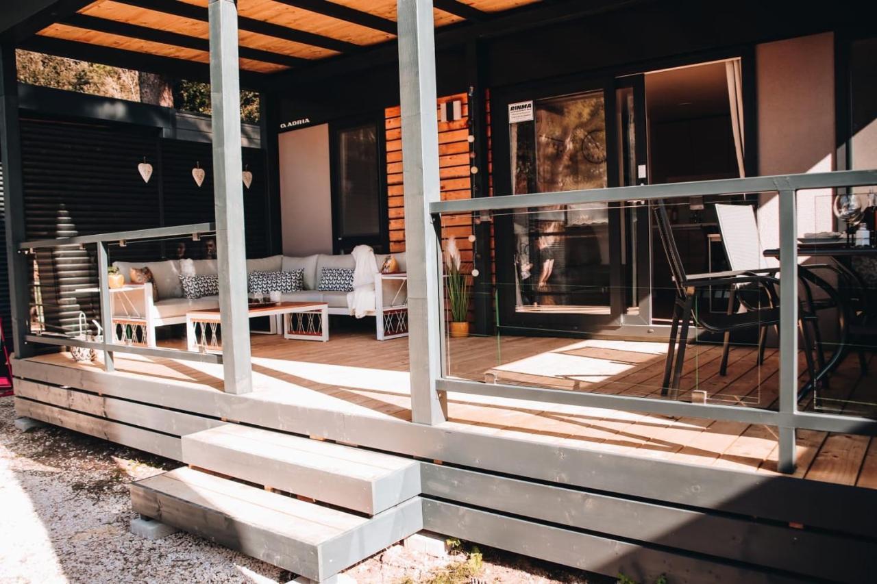 Mobile Home Peponi Del Mar, Camping Porton Biondi Rovinj Exterior photo