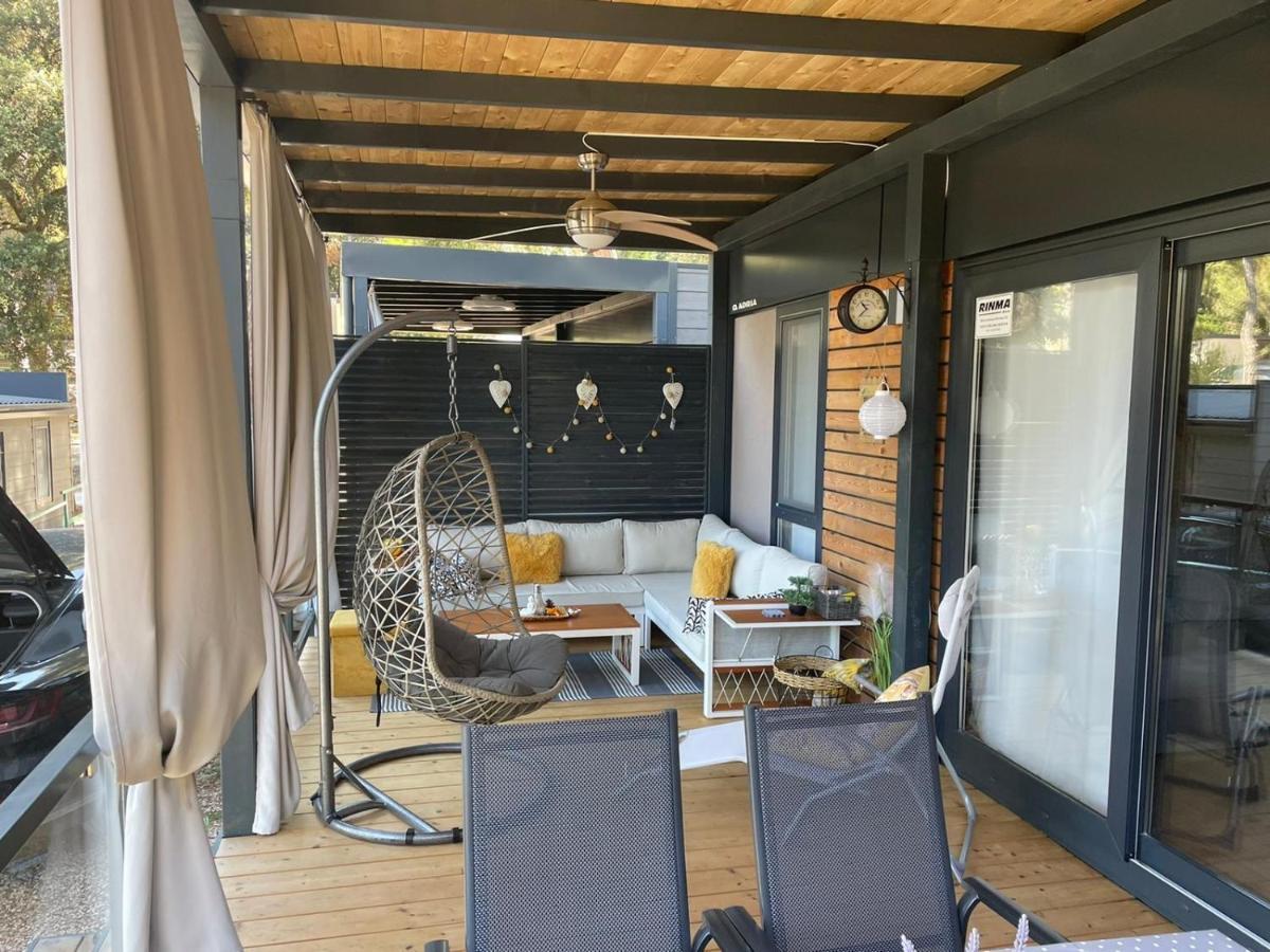 Mobile Home Peponi Del Mar, Camping Porton Biondi Rovinj Exterior photo